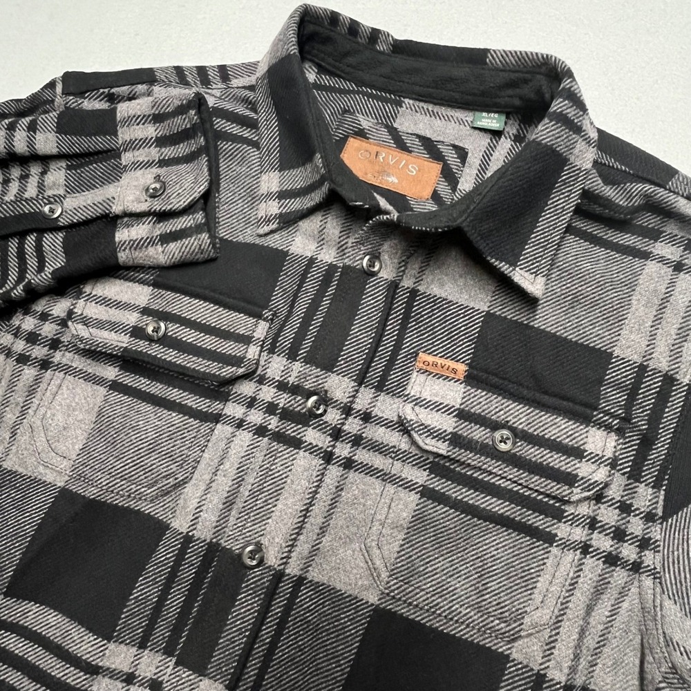 ORVIS Flannel Shirt Jacket Trout Bum Button Up XL Black Grey Plaid Poly Blend